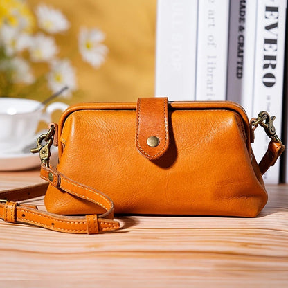 BowLift | Vintage handmade leather bag