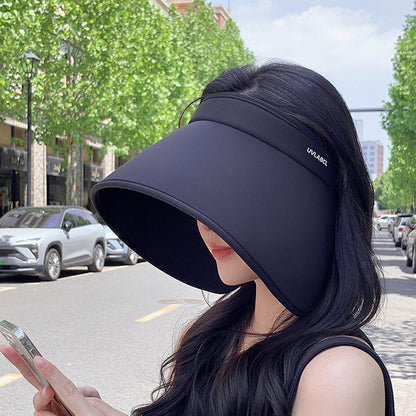Sun hat with hollow top and UV protection