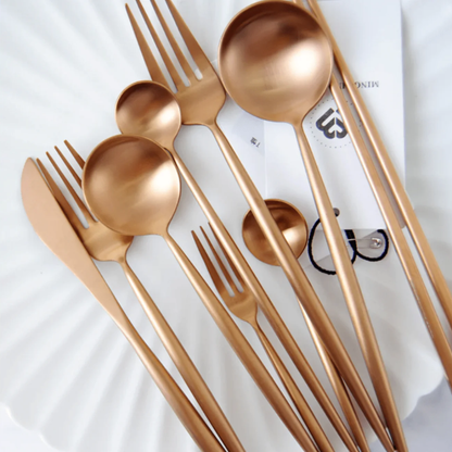 Skanto | Modern Stainless Steel Cutlery Set – 24 Pieces