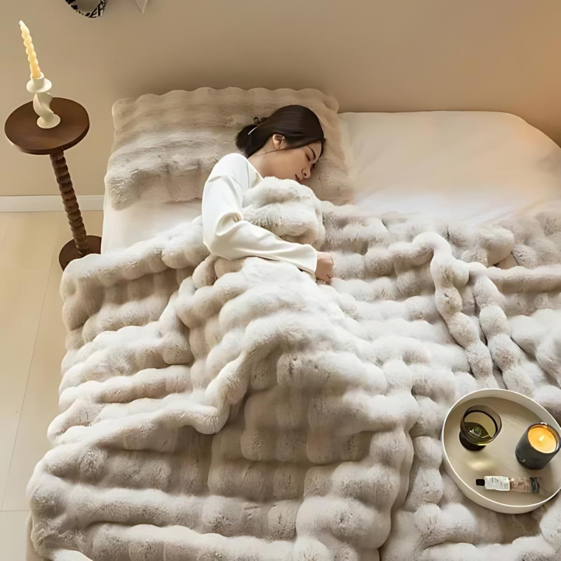 Skanto | Faux Fur Fleece Throw Blanket