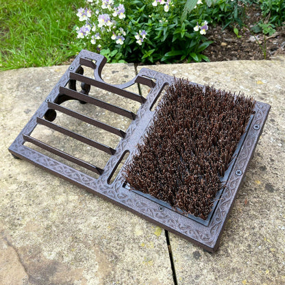 Skanto | Cast Iron Boot Jack, Scraper and Grate