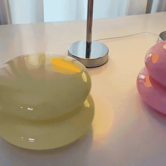 Skanto | Elegant Macaron Glass Table Lamp with USB - 3 Light Colors