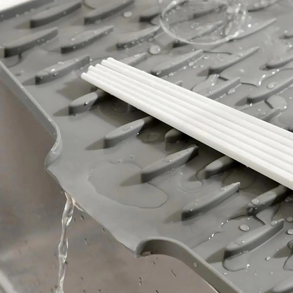 Skanto | UltimaGuard — Perfect protection that keeps your kitchen flawless and stress-free!