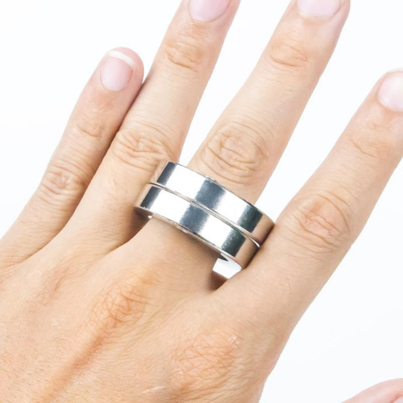 Brehn | Foldable Four-Ring Stainless Fidget Toy