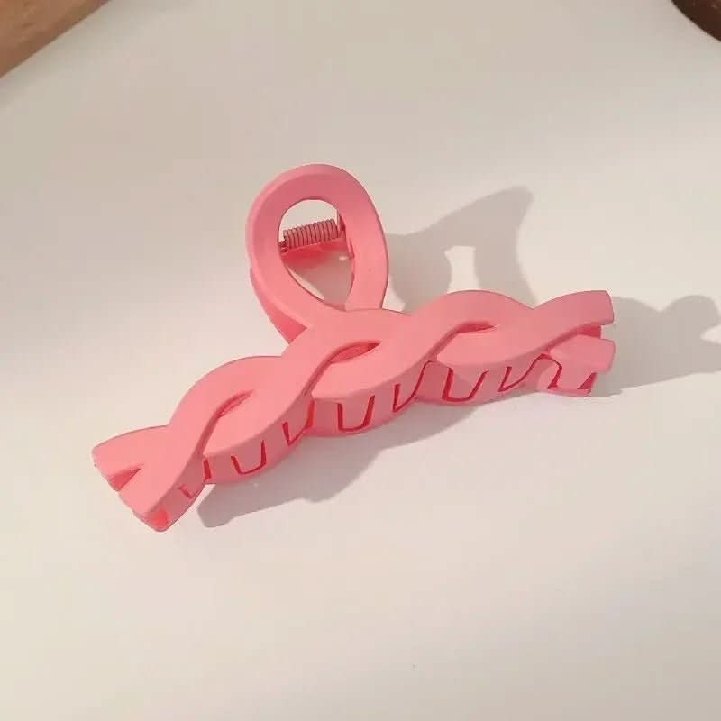 Skanto | Elegant Hair Clip with Strong Hold for All Hair Types