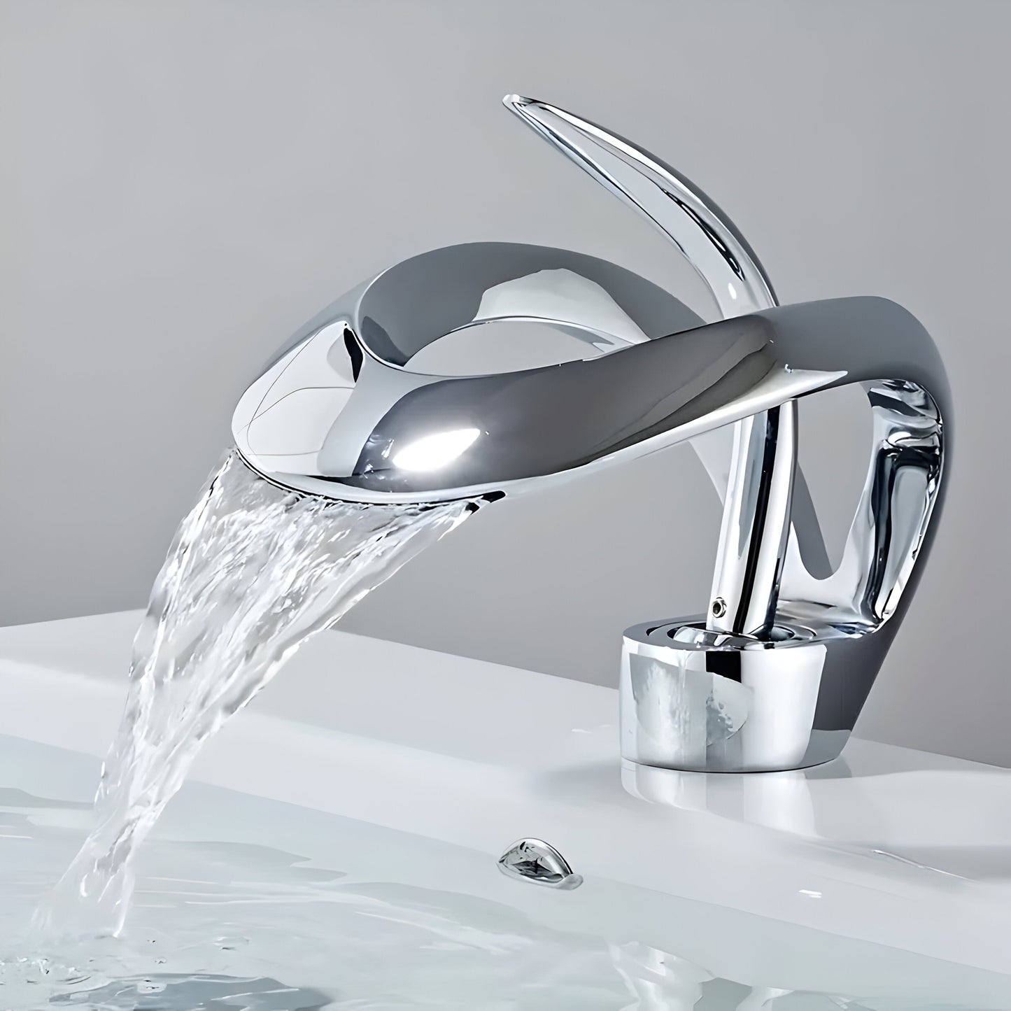 Skanto | AquaGleam – Minimalist Bathroom Faucet