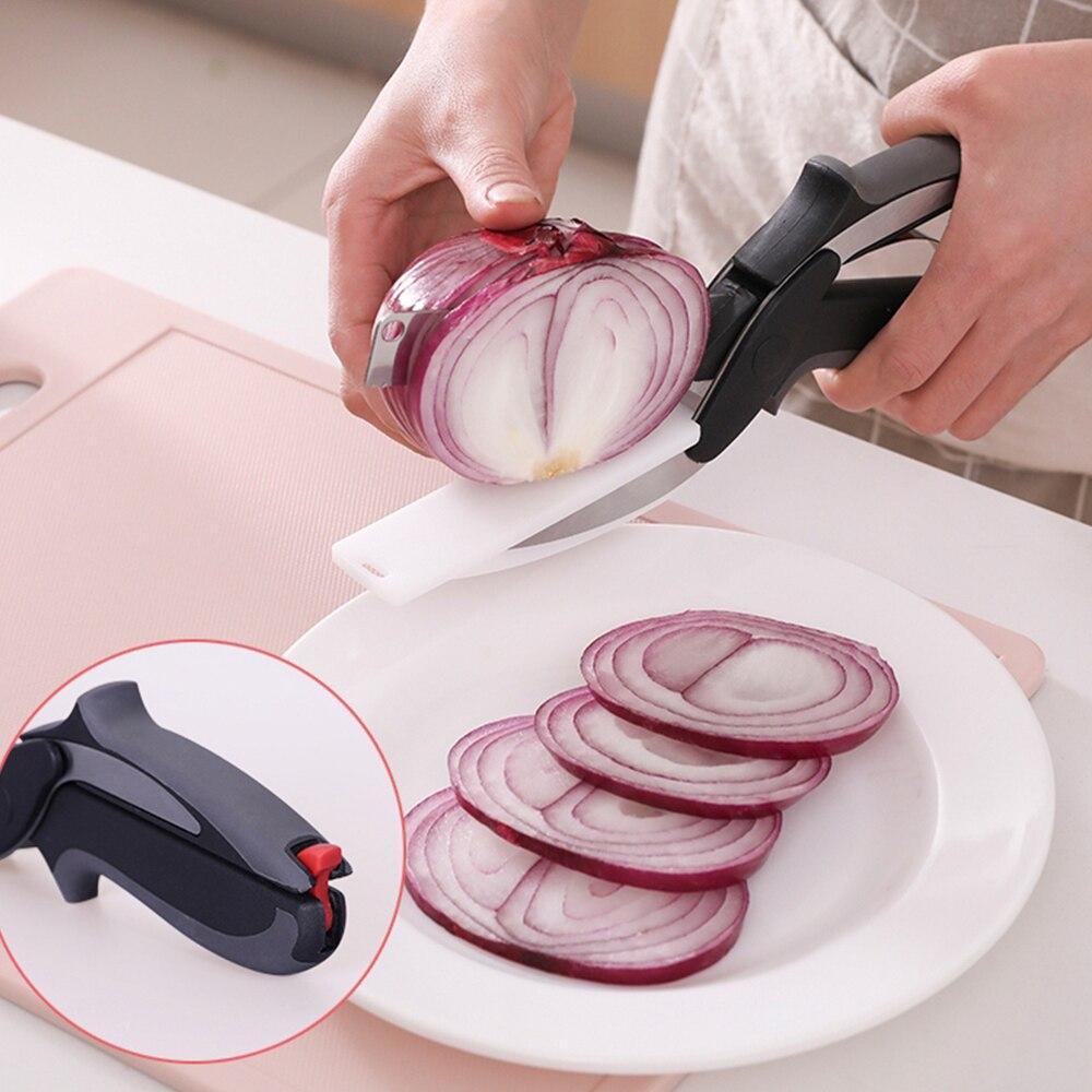 2 in 1 Kitchen Scissors & Board | Bowlift