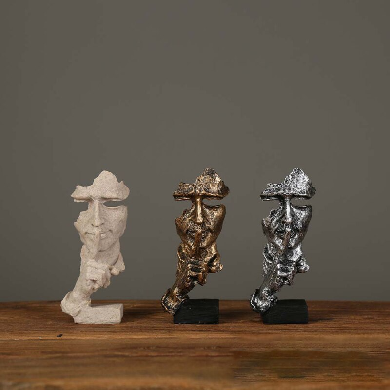 BowLift | Three monkeys with a message – a sculpture full of meaning
