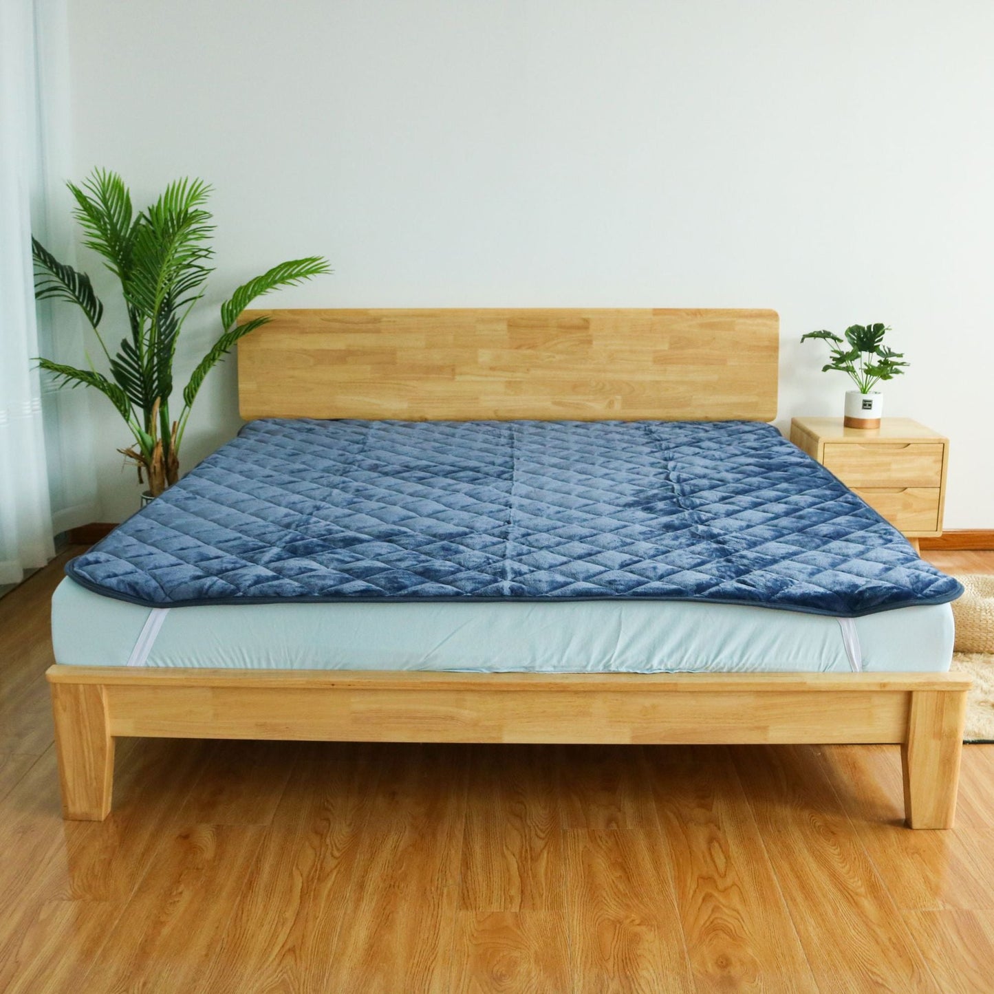 Ladies' Luxurious Mattress Topper Karnz