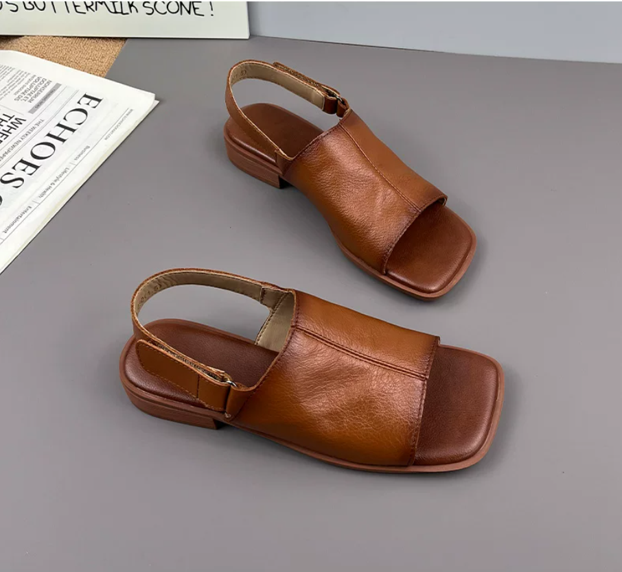 Skanto | Simple Leather Sandals with Soft Footbed