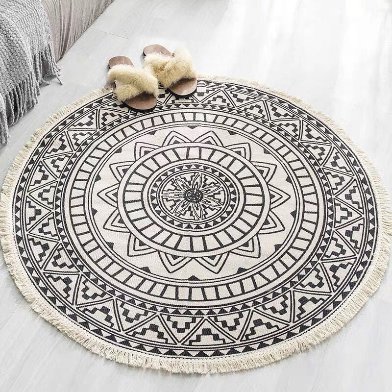 Frendorf | Round Boho Rug | Geometric Cotton Pattern
