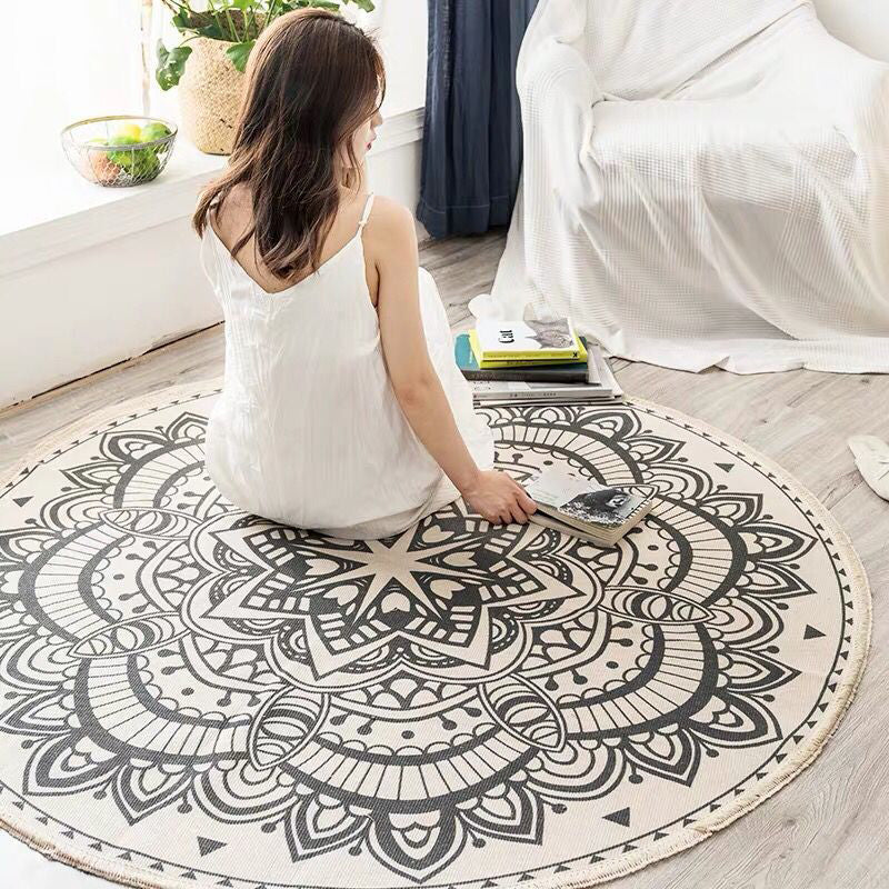 Frendorf | Round Boho Rug | Geometric Cotton Pattern