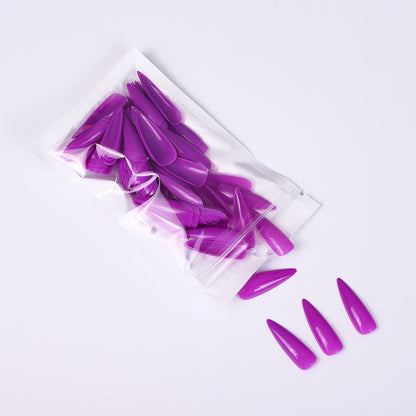 Artificial nails in elegant stiletto style Acalora