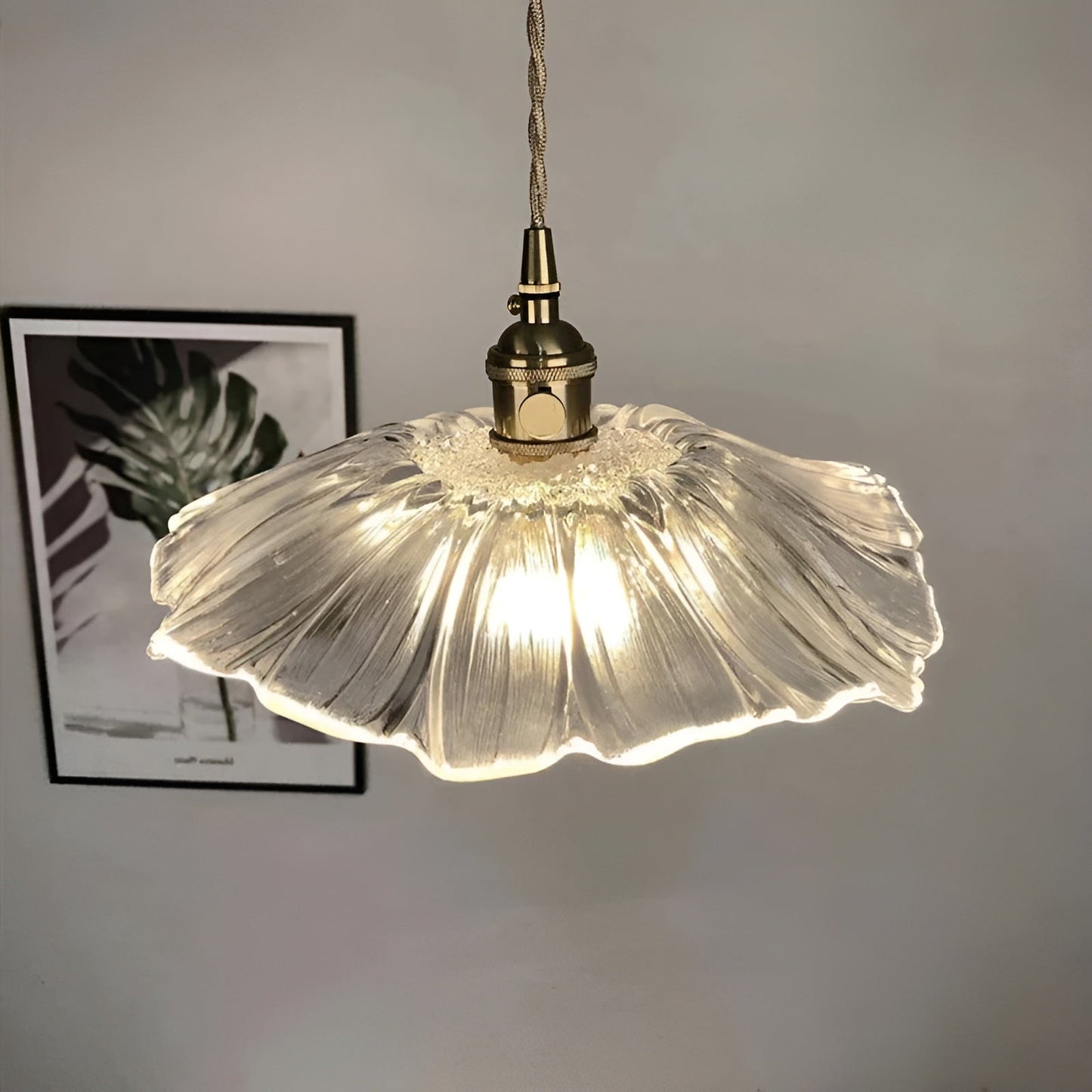 Pendant Lamp with Floral Motif – Warm Light & Stylish Design | For Your Home | Karnz