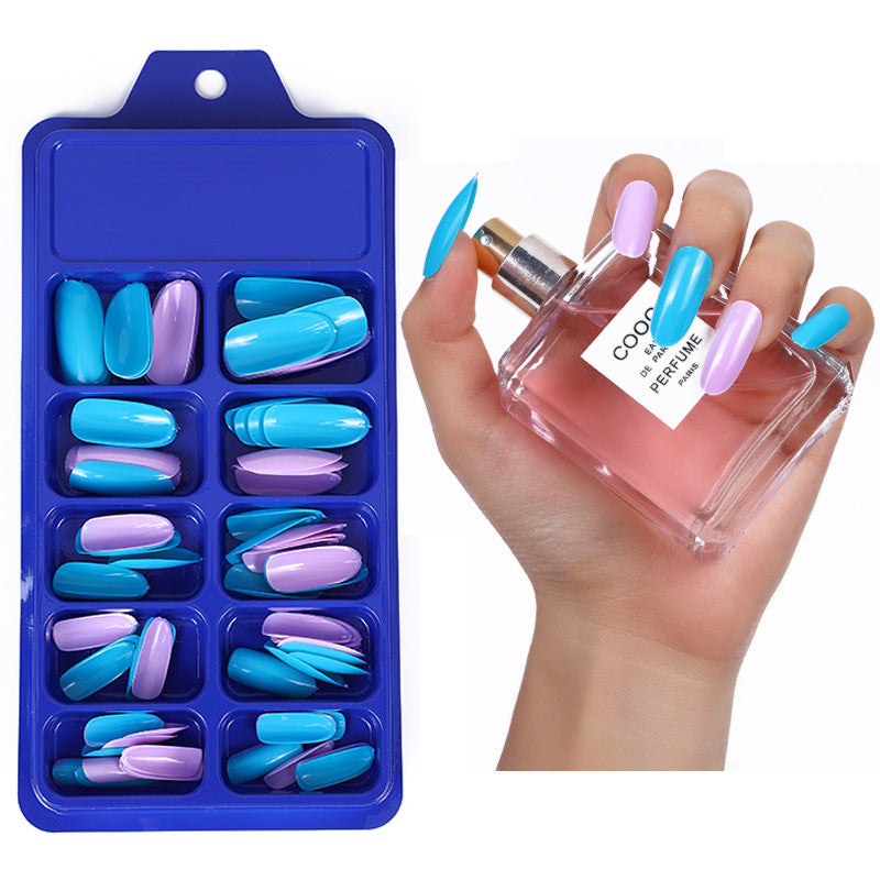 Artificial nails in elegant stiletto style Acalora