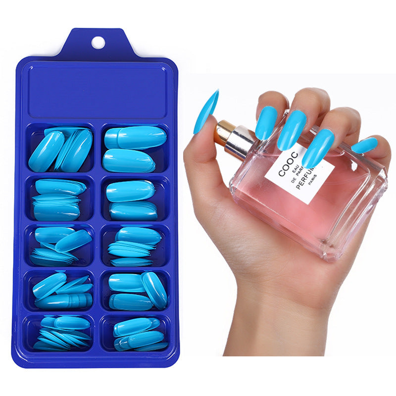 Artificial nails in elegant stiletto style Acalora