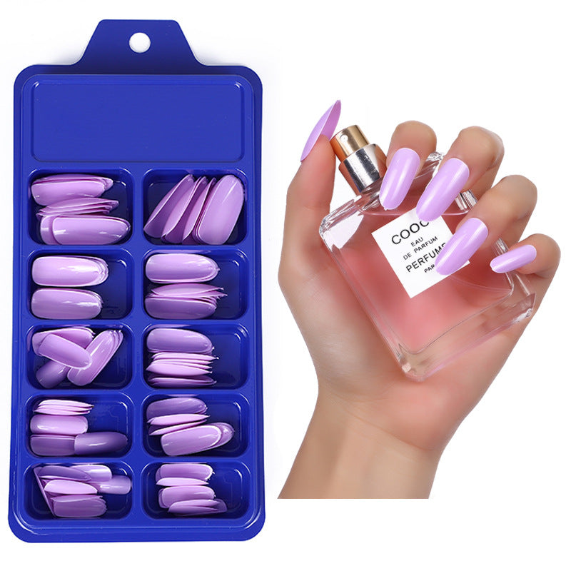 Artificial nails in elegant stiletto style Acalora