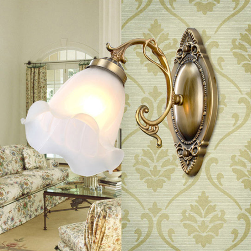 Karnz | Single-thread Wall Light Classic Floral Lacquer Frosted Glass Wall Lighting in White