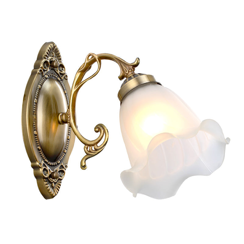 Karnz | Single-thread Wall Light Classic Floral Lacquer Frosted Glass Wall Lighting in White