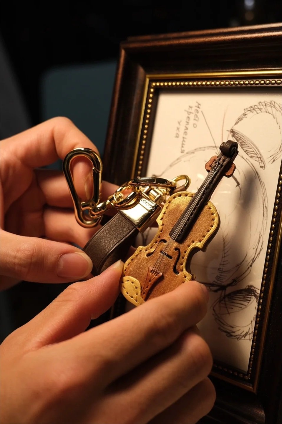 Kalsten | Crafted Leather Violin & Cello Keychain