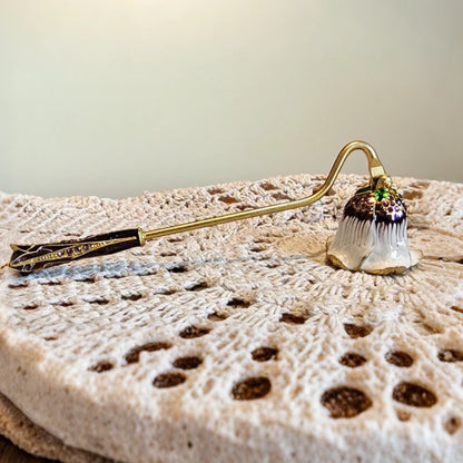 BowLift | Velisse Candle Snuffer