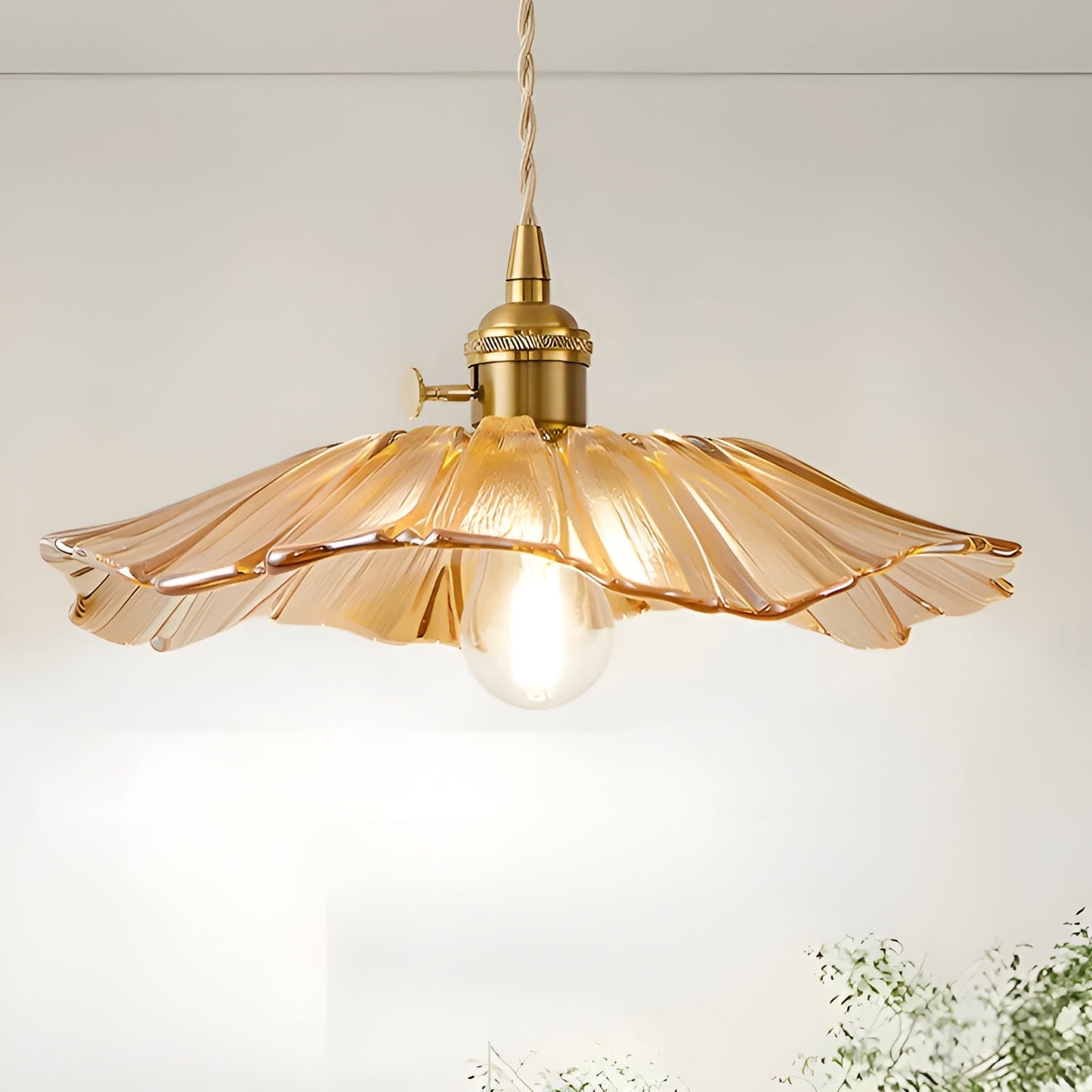 Pendant Lamp with Floral Motif – Warm Light & Stylish Design | For Your Home | Karnz