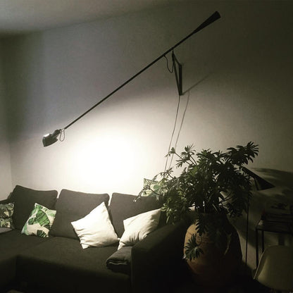 Model 265 Wall Lamp