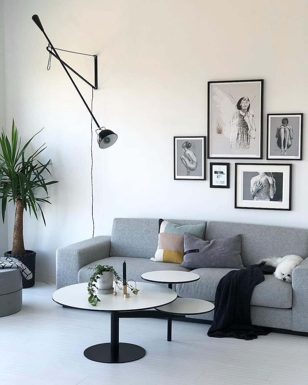 Model 265 Wall Lamp