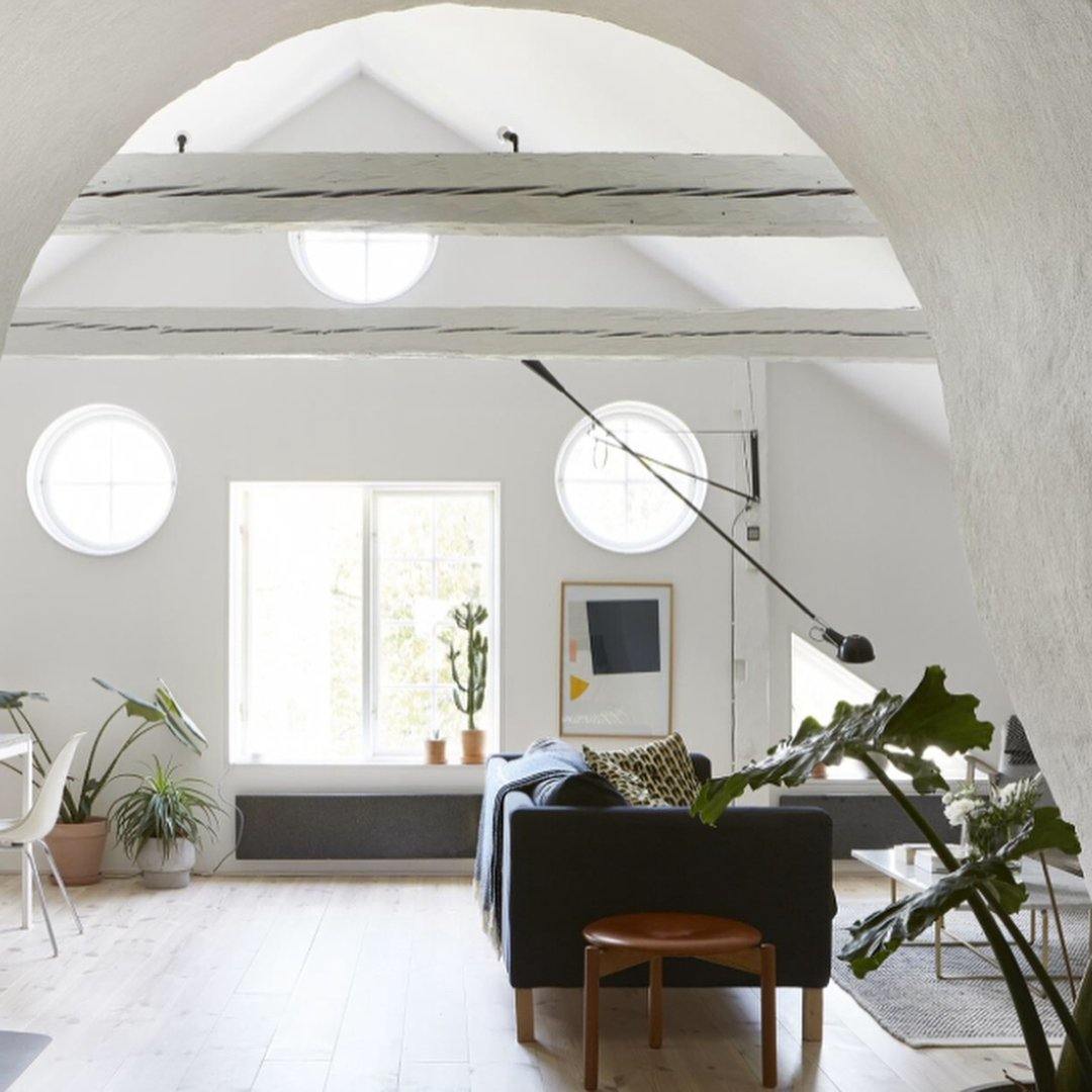 Model 265 Wall Lamp