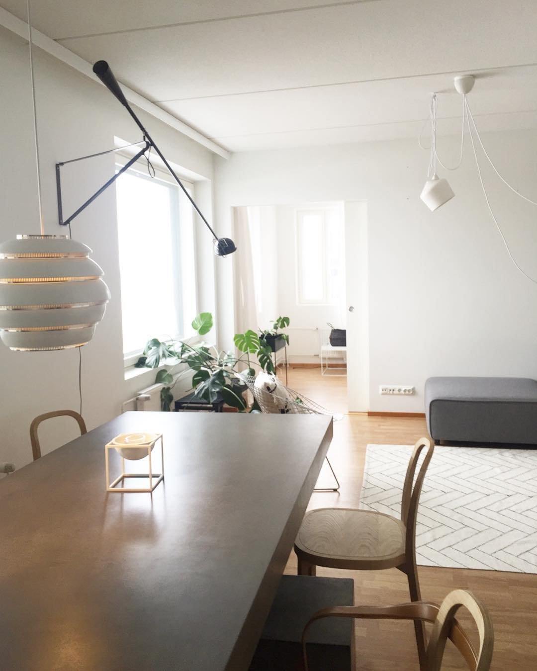 Model 265 Wall Lamp