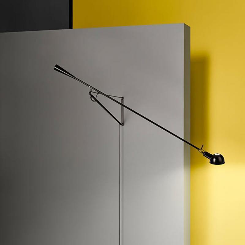 Model 265 Wall Lamp
