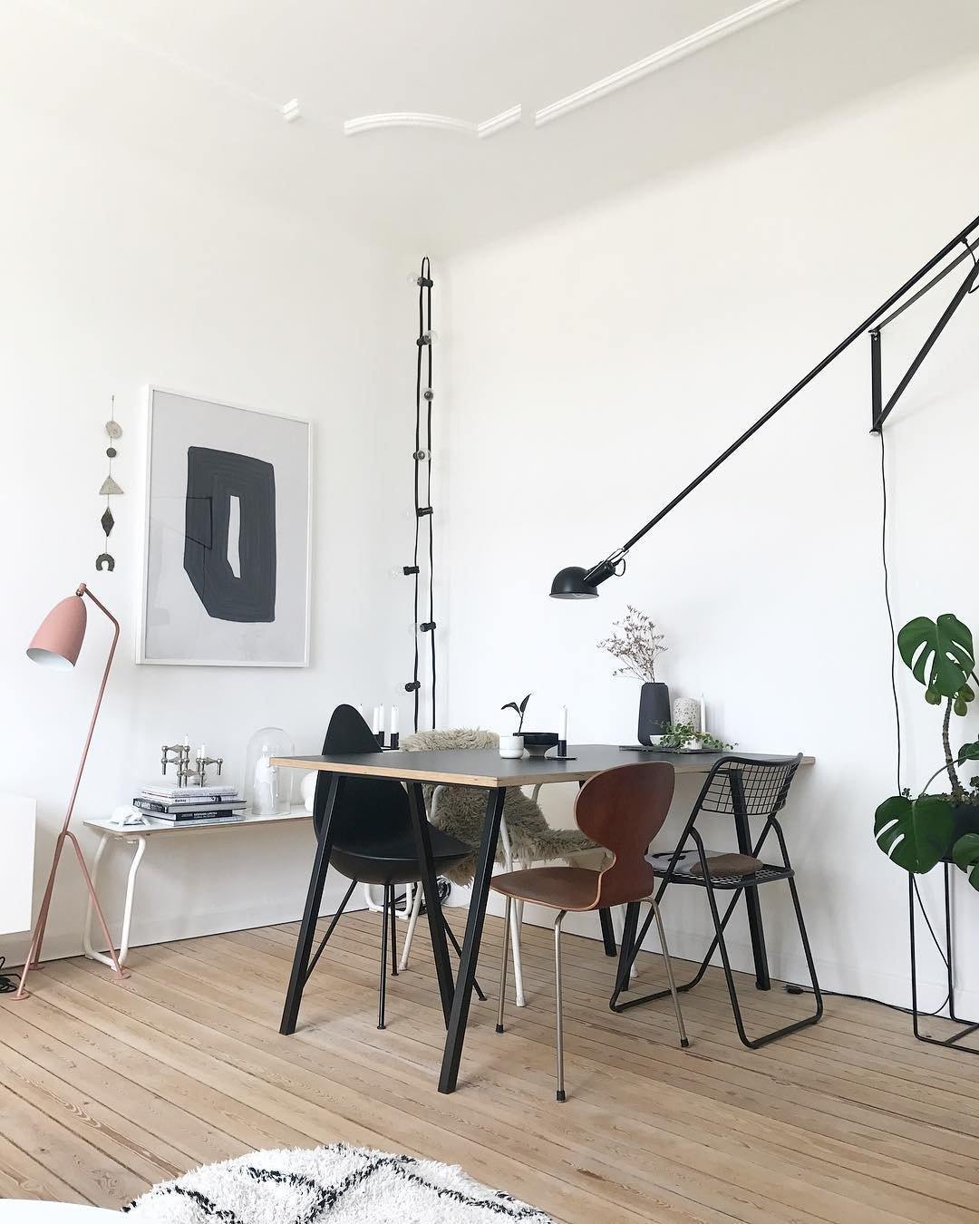 Model 265 Wall Lamp