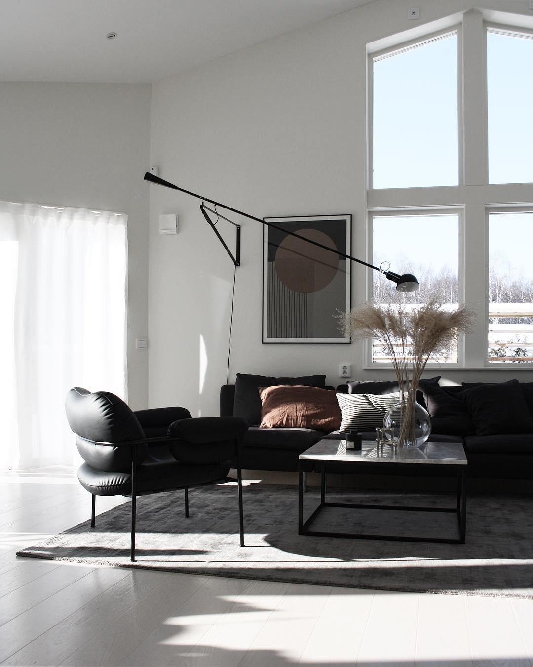 Model 265 Wall Lamp