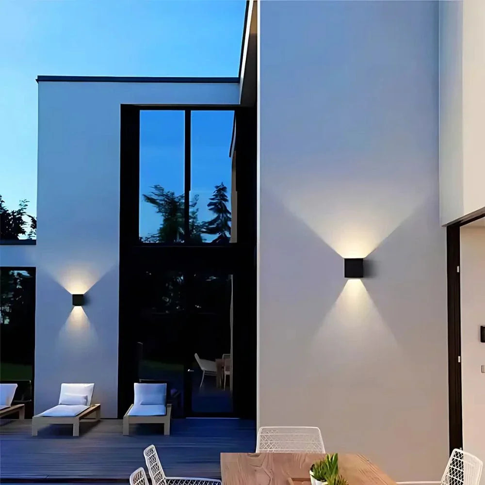 BowLift | Adjustable Wall Light