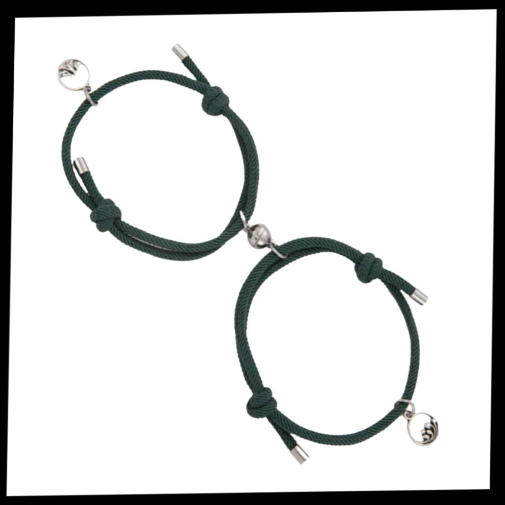 Set of 2 Magnetic Couple Bracelets