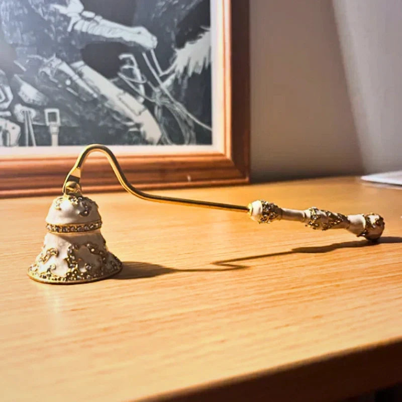 BowLift | Velisse Candle Snuffer