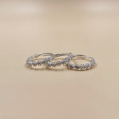 Skanto | Daisy Ring – Adjustable Flower Ring For Women