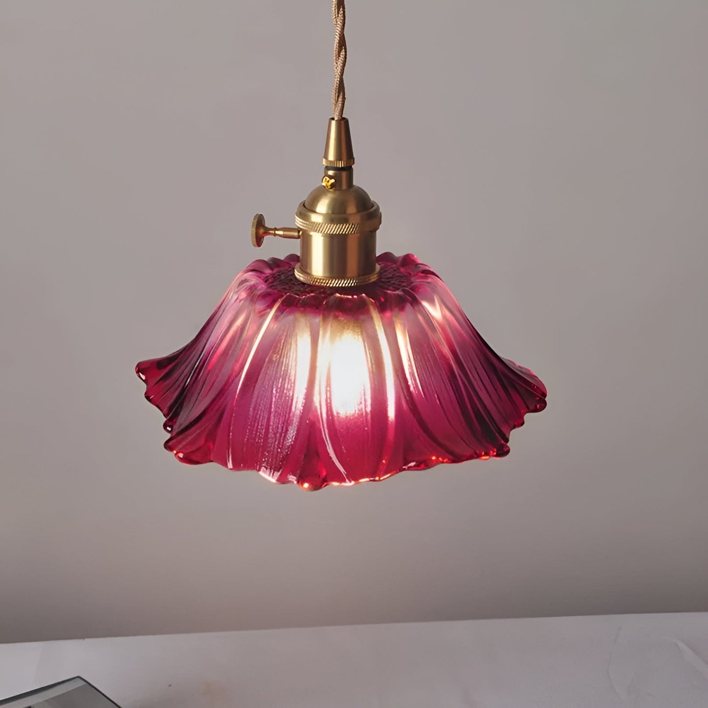 Pendant Lamp with Floral Motif – Warm Light & Stylish Design | For Your Home | Karnz