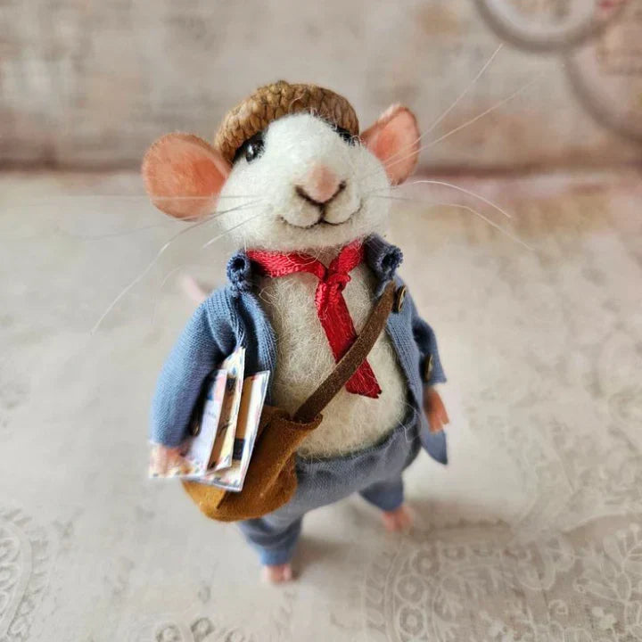 BowLift | Handmade felt mouse | Christmas decoration & gift idea | Needle felted from wool & fabric | Sustainable