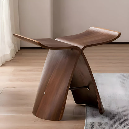 Handcrafted Wooden Bench – Rustic Seating made of Solid Wood | Bowlift
