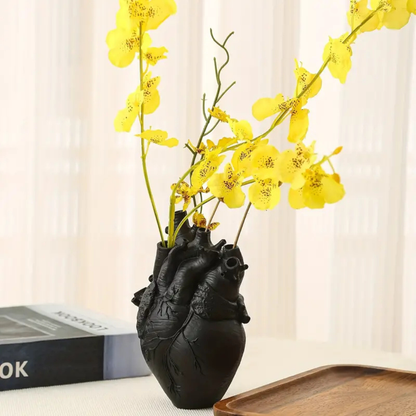 Skanto | HeartVase Flower Pot - Unique Heart Pot