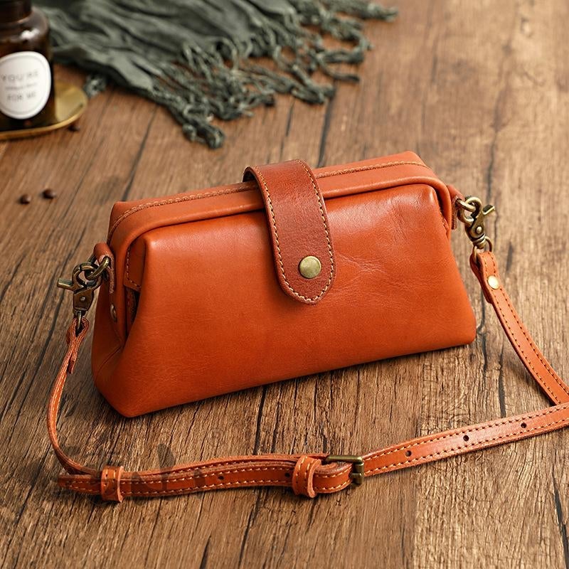BowLift | Vintage handmade leather bag