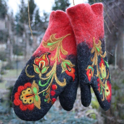Skanto | Christmas Flower Embroidered Mittens