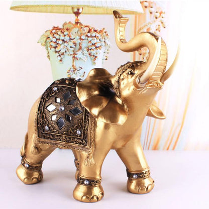 Skanto | Golden Elephant Statue