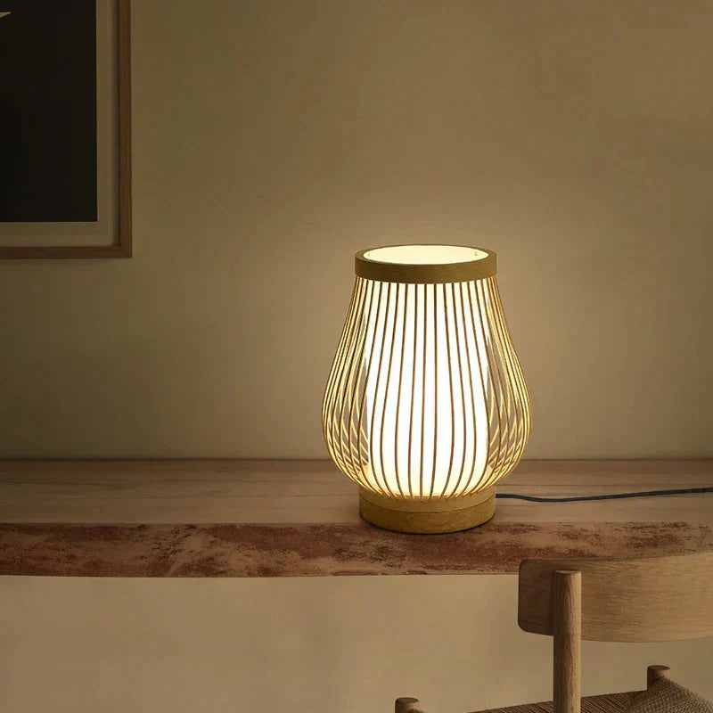 Skanto | Japanese Table Lamp