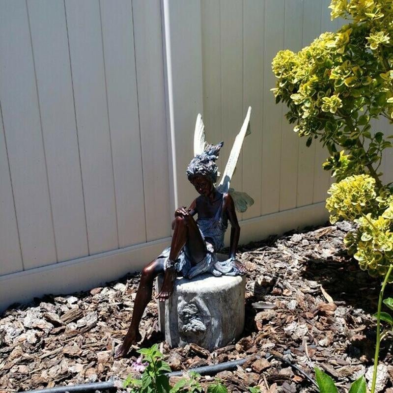 Skanto | Sitting Fairy Garden Statue