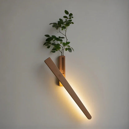 Skanto | EasyStick Vase Wall Lamp