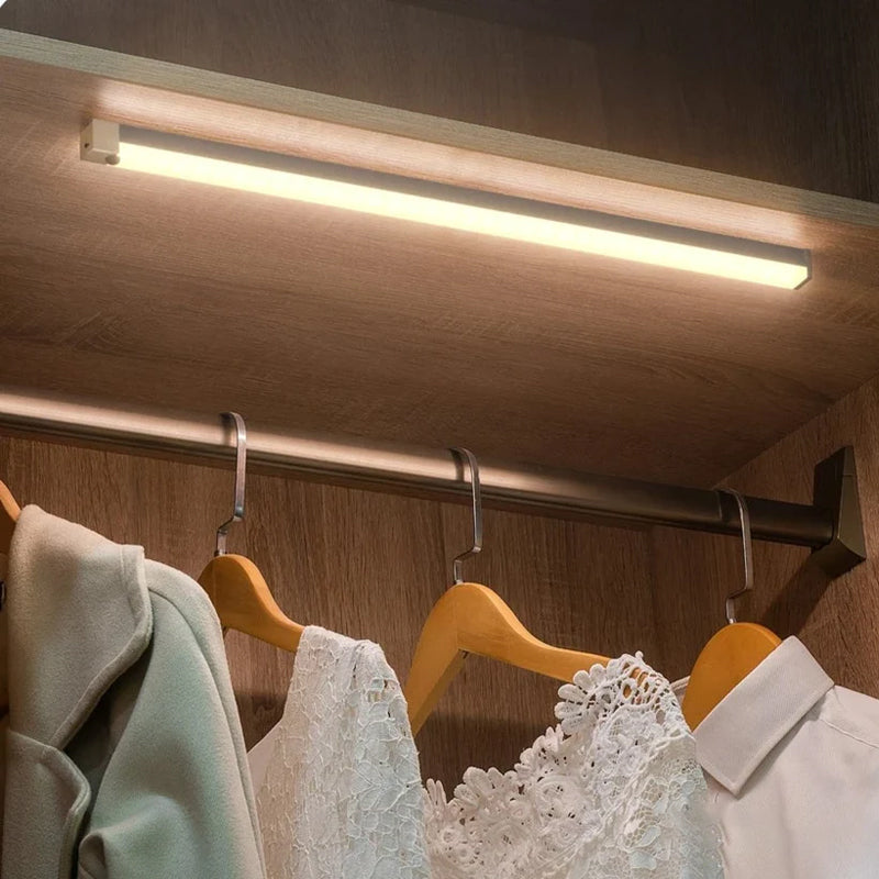 Skanto | LED Motion Sensor Cabinet Light (2-Pack)