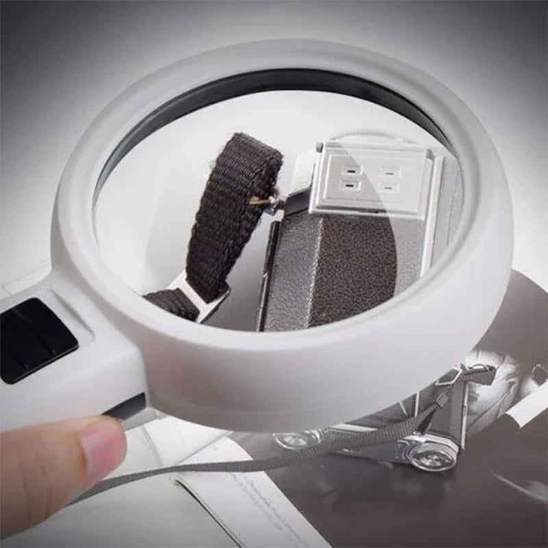 30x optical magnifier with LED light