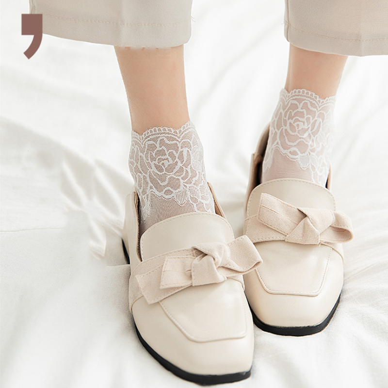 BowLift | Non-slip lace socks for women